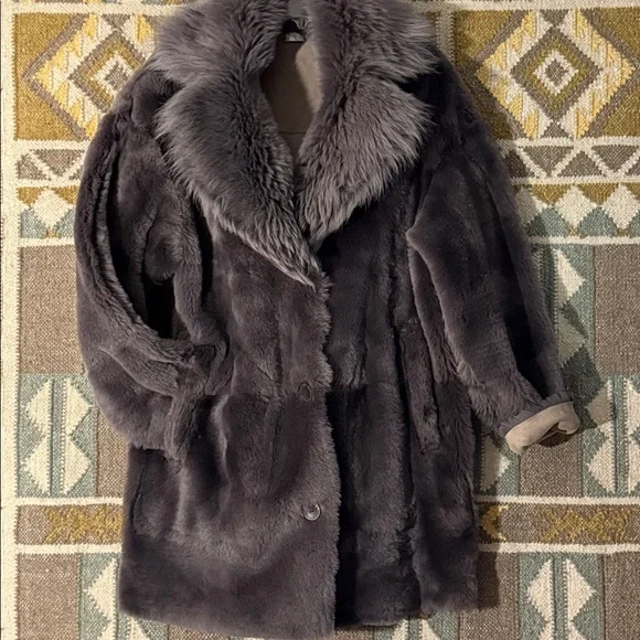 Taupe and gray reversible shearling coat by HISO.